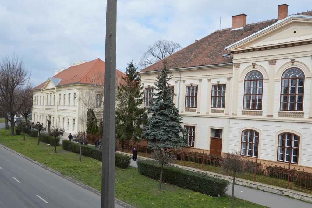 M-Apartment Szombathely Exterior photo